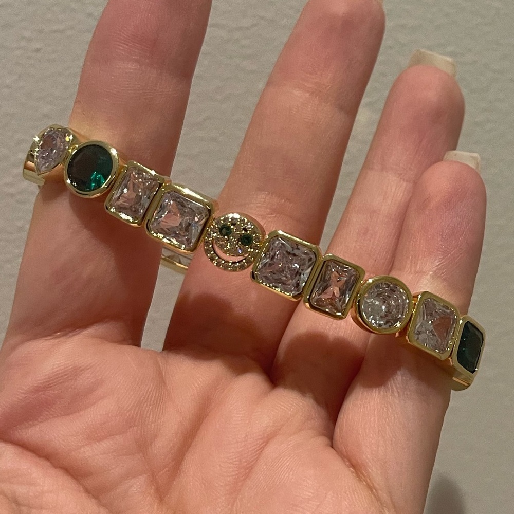 BRAND NEW never worn Lisa Gozlan Bracelet Size 7”